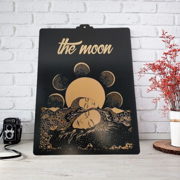 The Moon Kizlar Tablo 1
