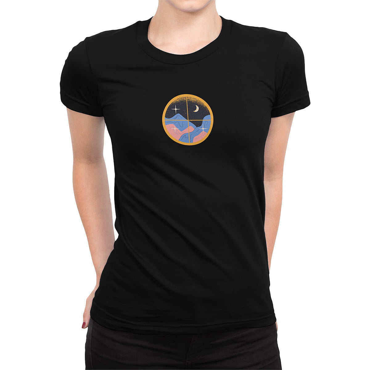 Ay ve Tepe FXSCA2364C Kadin Tshirt Siyah Orta Kucuk - Mistik Yıldızlar, Ay ve Tepe - Astroloji Kadın T-shirt - Figurex
